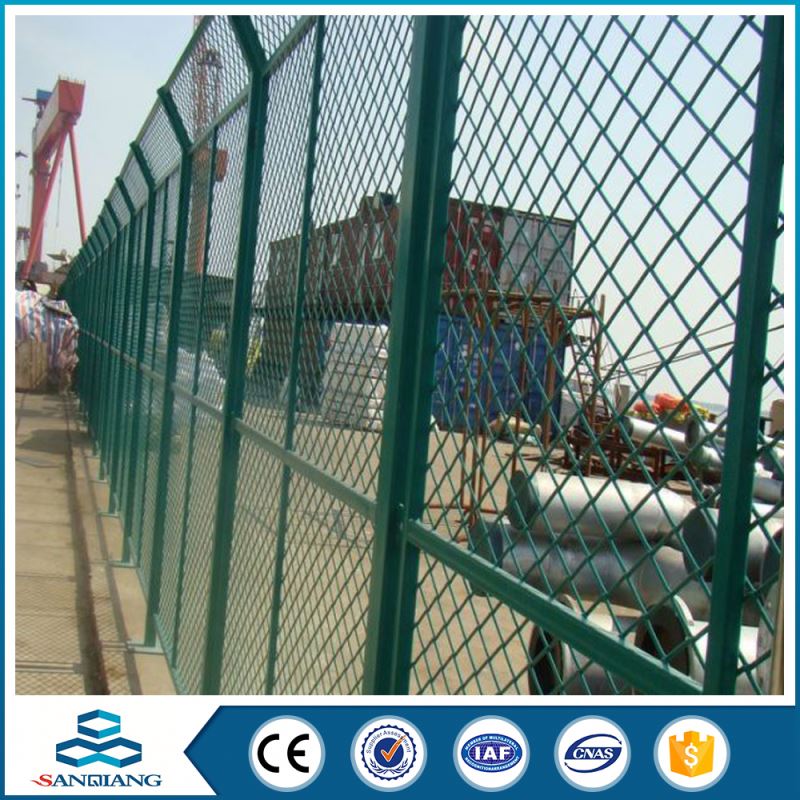 best quality cheap galvanized wire triangle bending fence