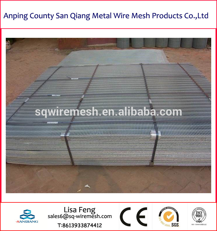 2*2 galvanized &amp; diamond hole welded wire mesh panel