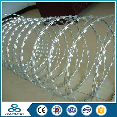 2016 Popular razor barbed wire mesh price