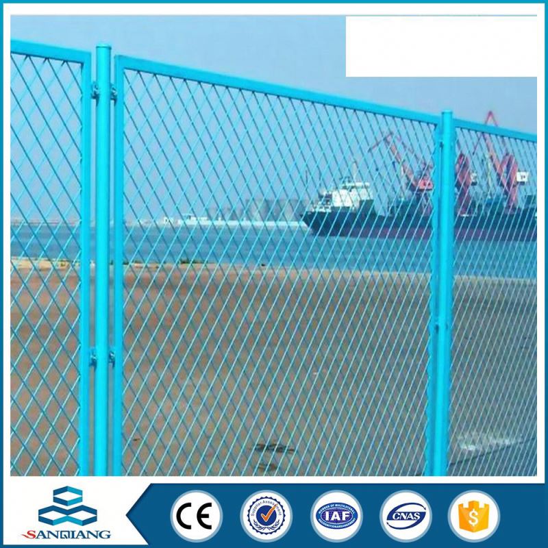 electro galvanized 3d bndingchain link fence machine price